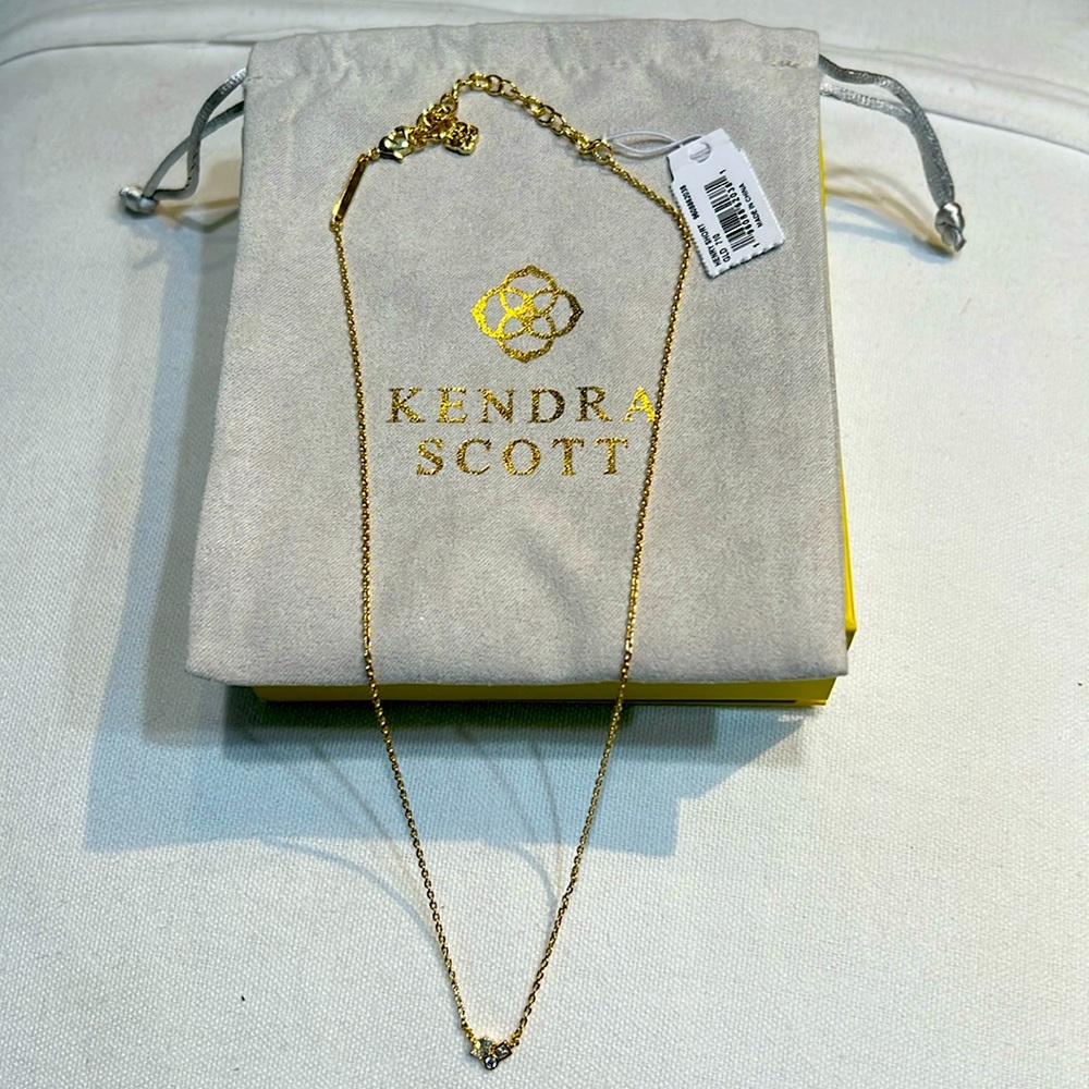 ✨New with tags Kendra Scott necklace!✨